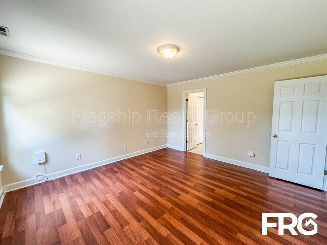 Building Photo - 149 Emily Dr