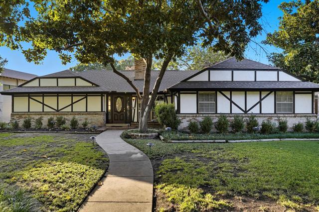 Primary Photo - 2942 Forest Hills Ln