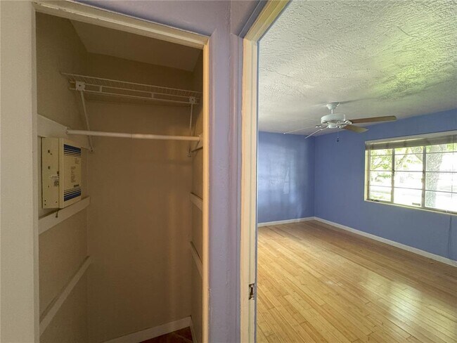 Building Photo - 2151 Datura St
