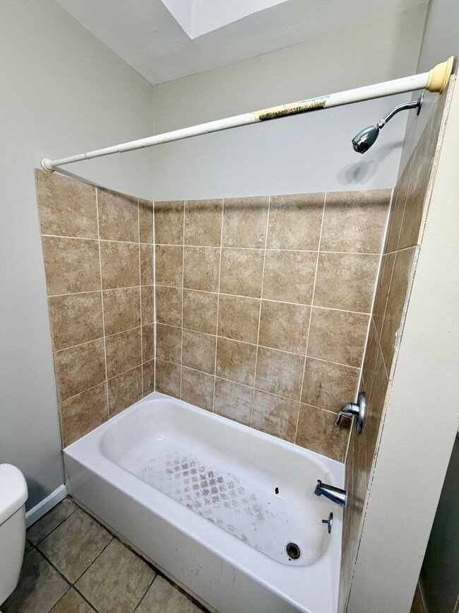 Building Photo - 1448 S 27th St