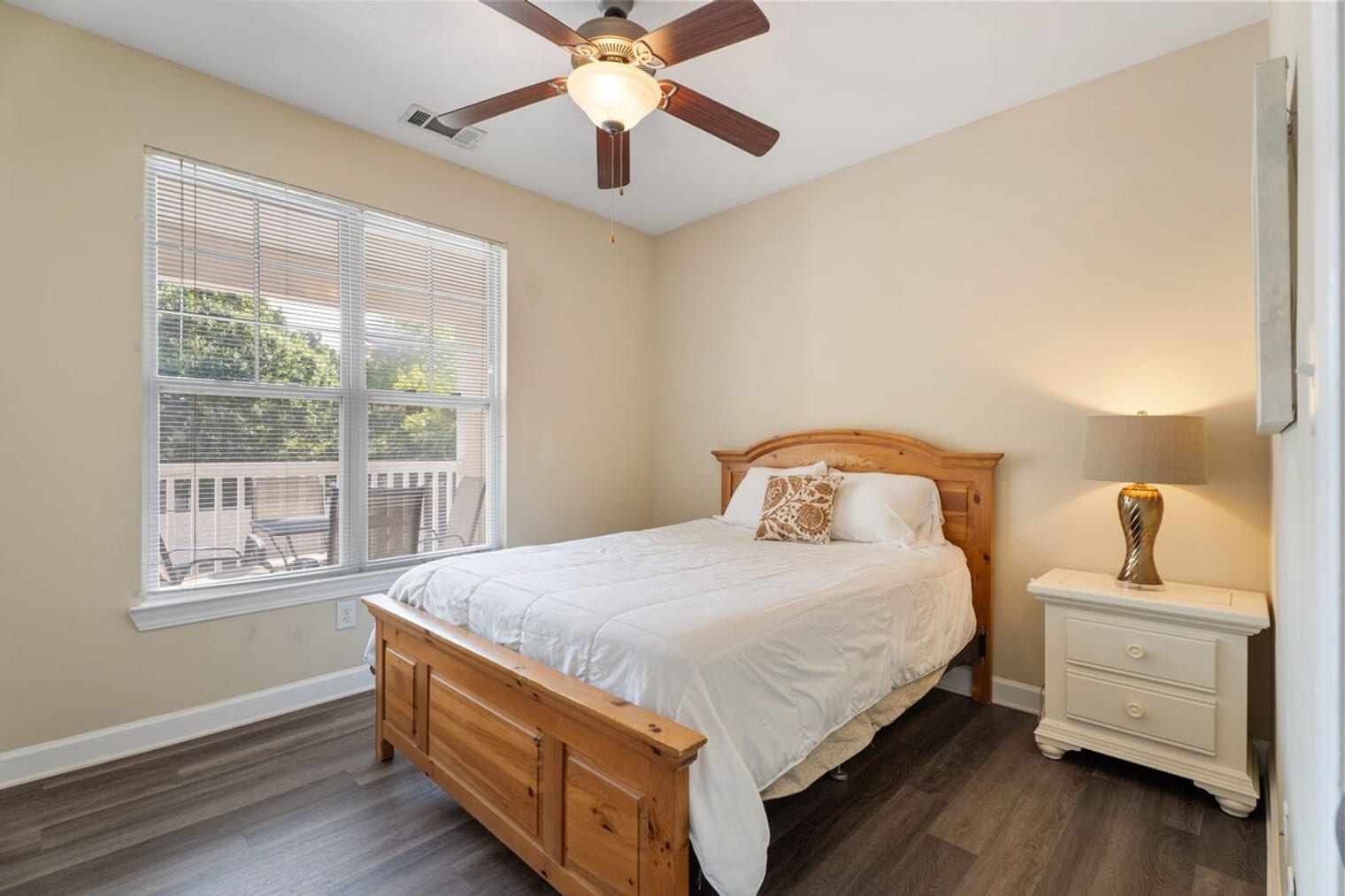 Building Photo - 2124 Brisbane Woods Way