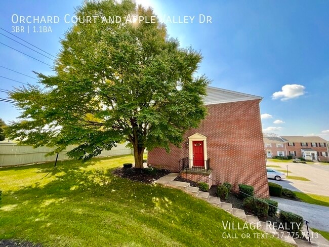 Building Photo - 302 Orchard Ct