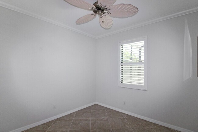 Building Photo - Sarasota National Annual Pool Home for Rent