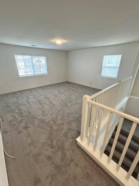 Building Photo - 13050 Oakwood St