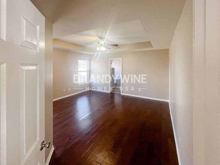 Building Photo - 13313 Redwood Ln