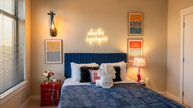 Building Photo - 2000 U.S. 29-SI ID1511358P