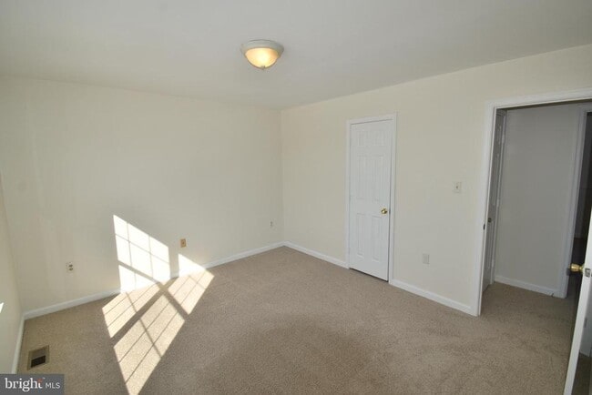 Building Photo - 7707 Klovstad Dr