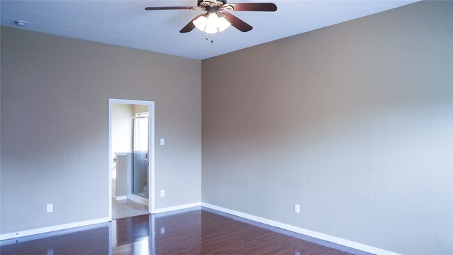 Building Photo - 15206 Bartlett Landing Dr