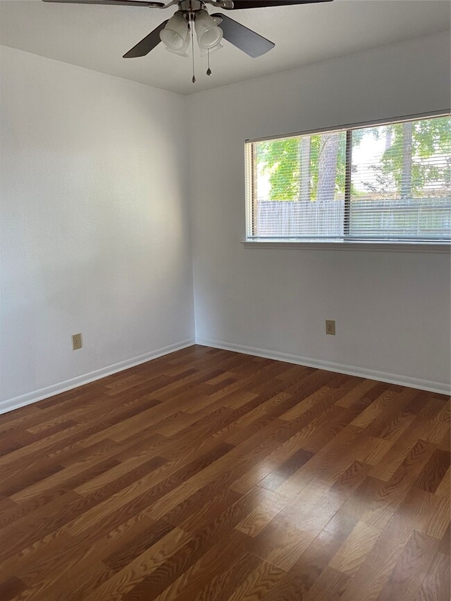 Building Photo - 2714 Sherwood Hollow Ln