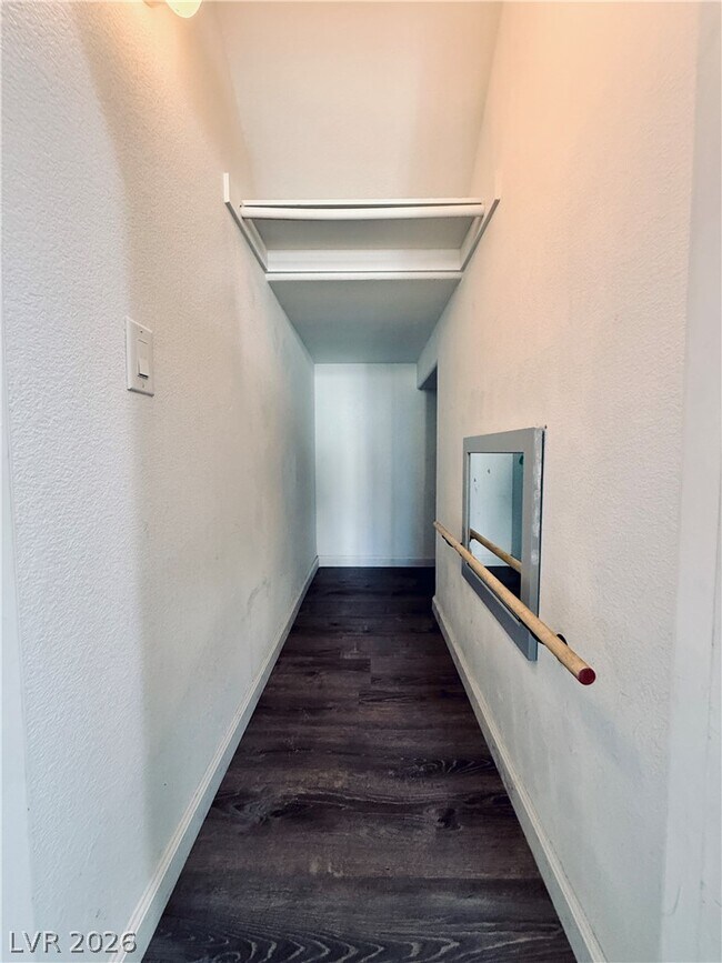 Building Photo - 9621 Sharp Horn Ct