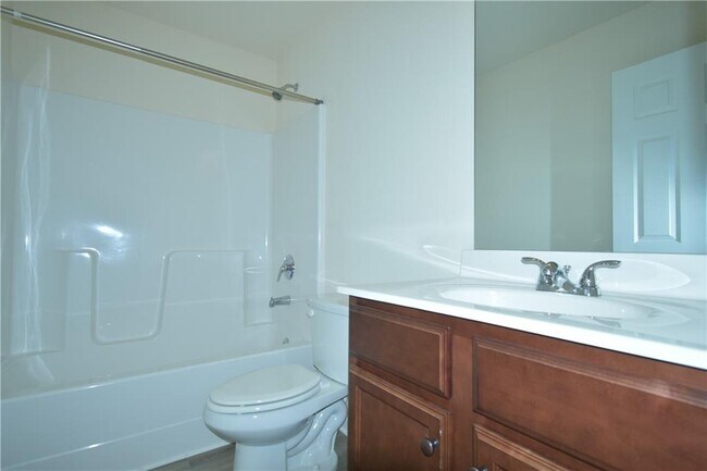 Building Photo - 3094 Tofte Dr