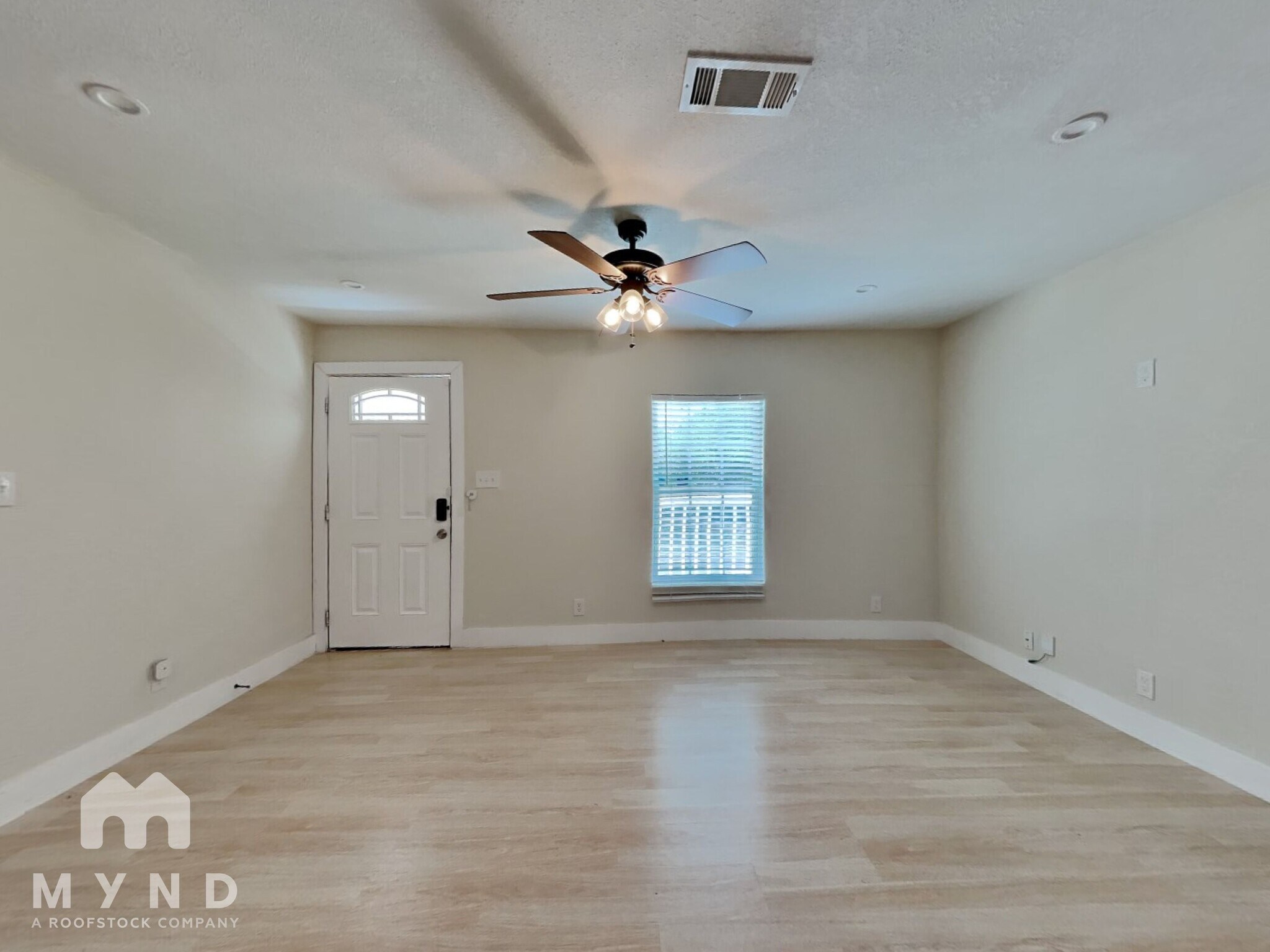 Building Photo - 115 Fredonia St