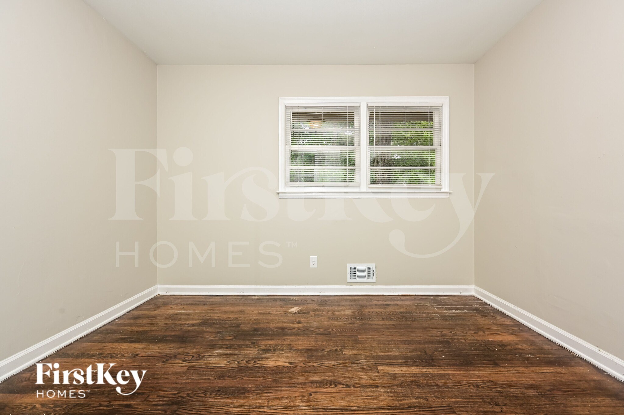 Building Photo - 6763 Brookwood Cir