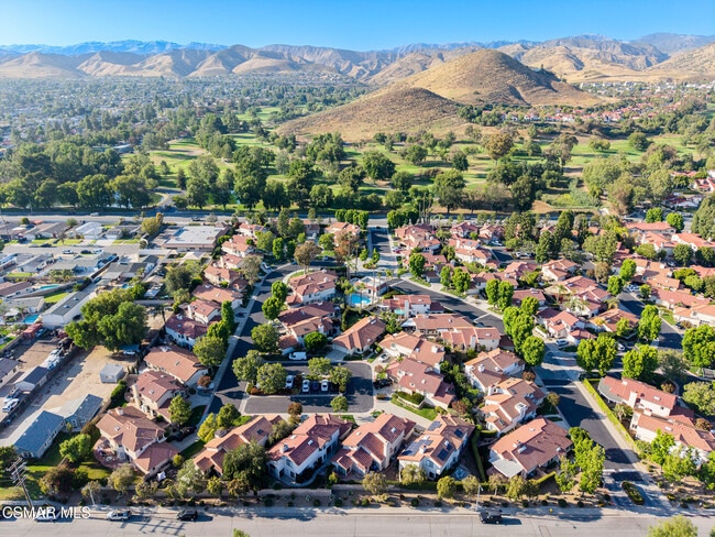 Building Photo - 2704 Simi Hills Ln