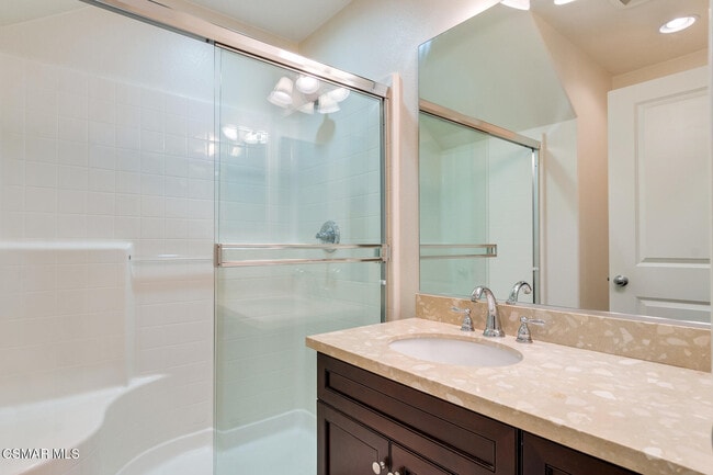Building Photo - 2952 Palmera Ln