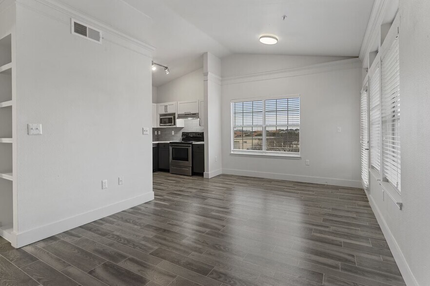 Building Photo - 2601 Scofield Ridge Pkwy