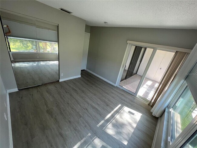 Building Photo - 6180 Sun Blvd