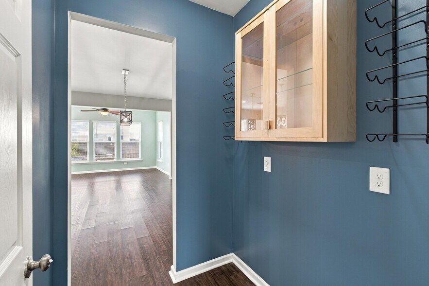 Building Photo - 132 Slaters Dr