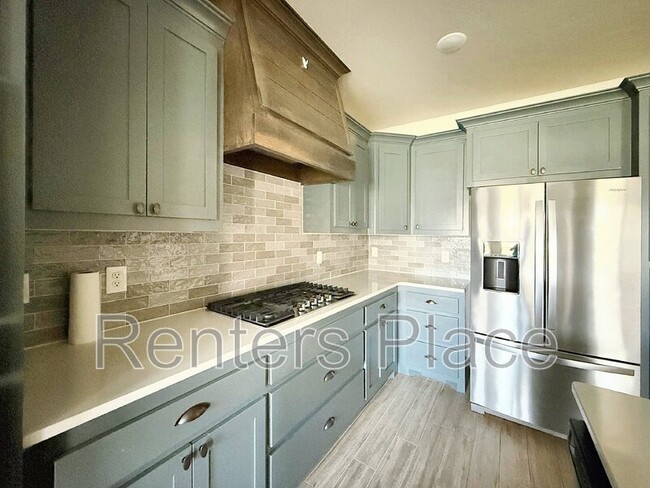 Building Photo - 2713 SE 22nd St