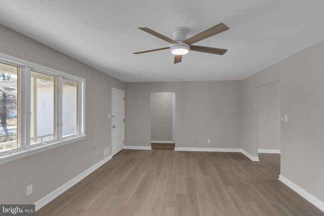 Building Photo - 370 NJ-156