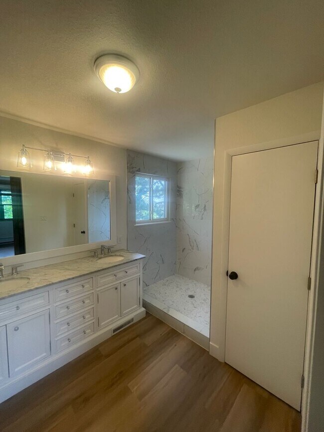 Building Photo - 6733 Galley Rd