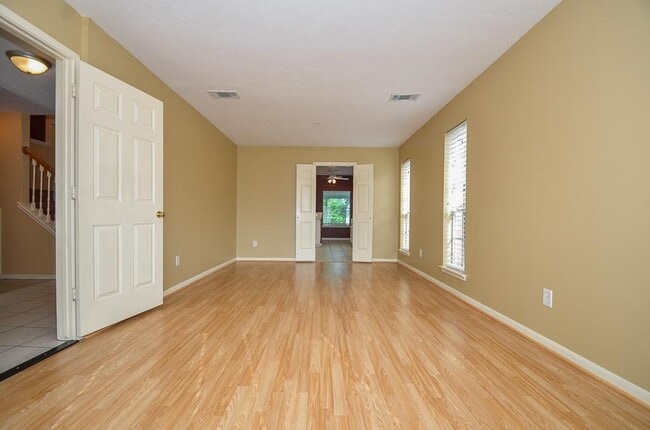 Building Photo - 4955 Sentry Woods Ln