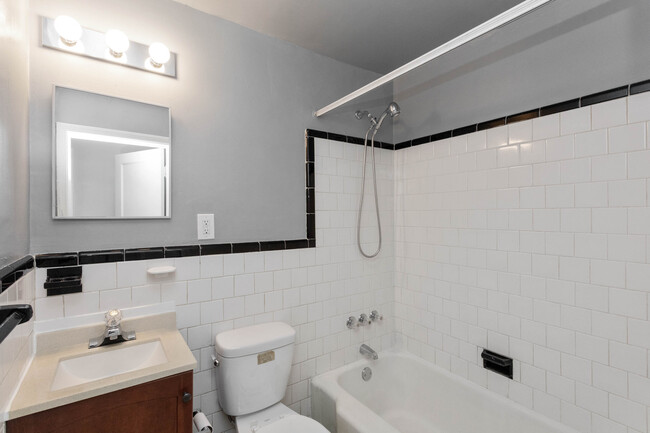 Bathroom - 1304 Dartmouth Ave