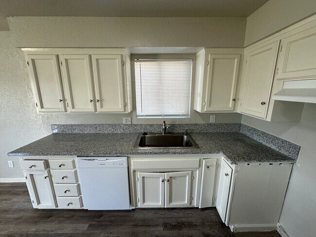 Building Photo - Coming Soon!! Apply Now!! BRAND NEW HVAC