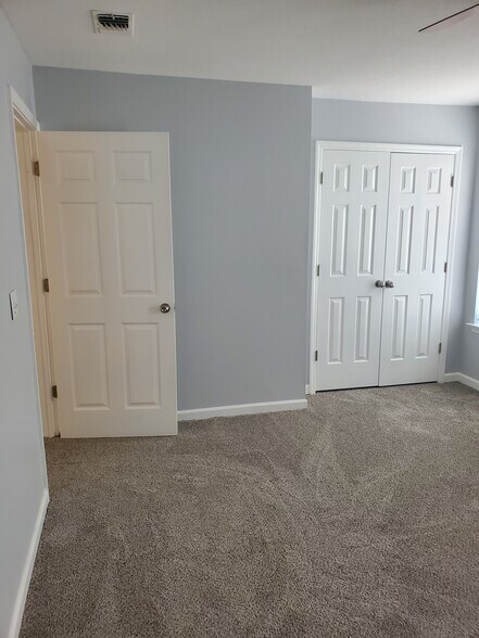 2nd Bedroom - 129 Coventry Woods Dr