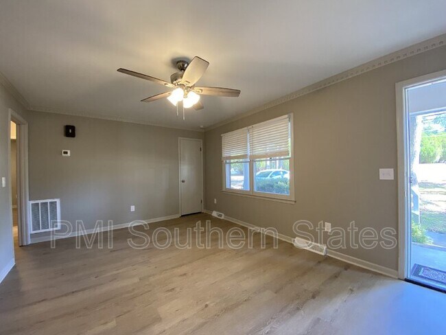 Building Photo - 215 Jonesville Rd