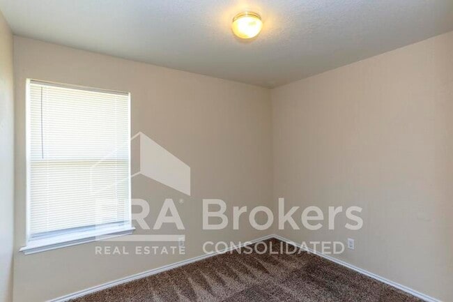 Building Photo - 5705 A Allstar Ct