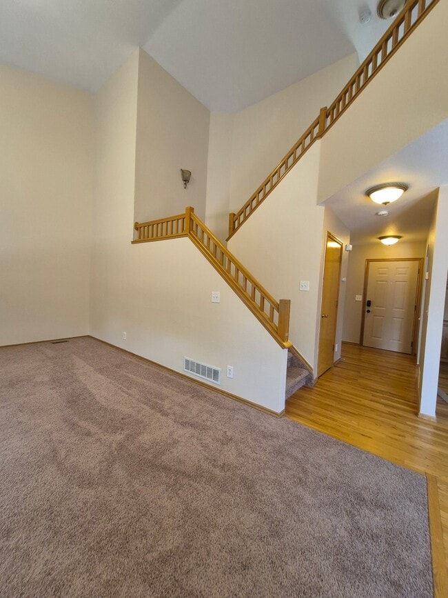 Building Photo - 3428 E 106th Ct