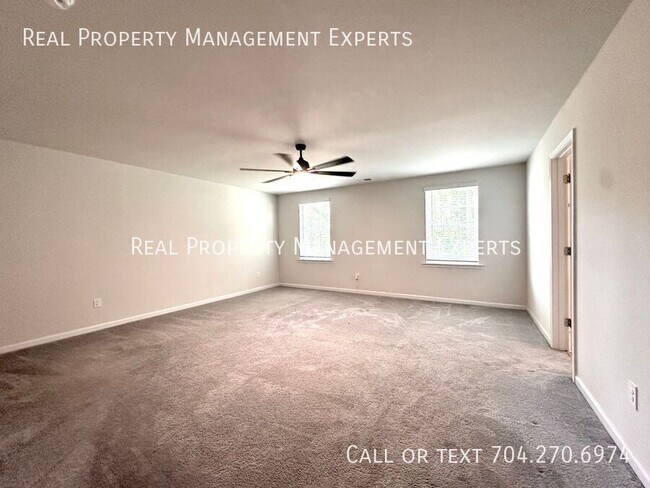 Building Photo - 146 Dogwood Grv Pl