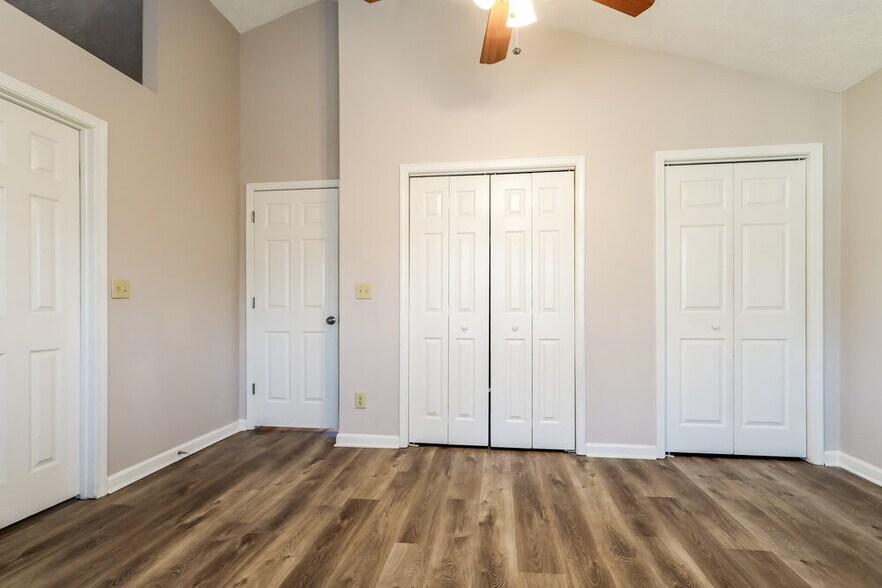 Building Photo - 1212 Shade Ct