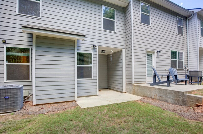 Building Photo - 44 Chastain Cir