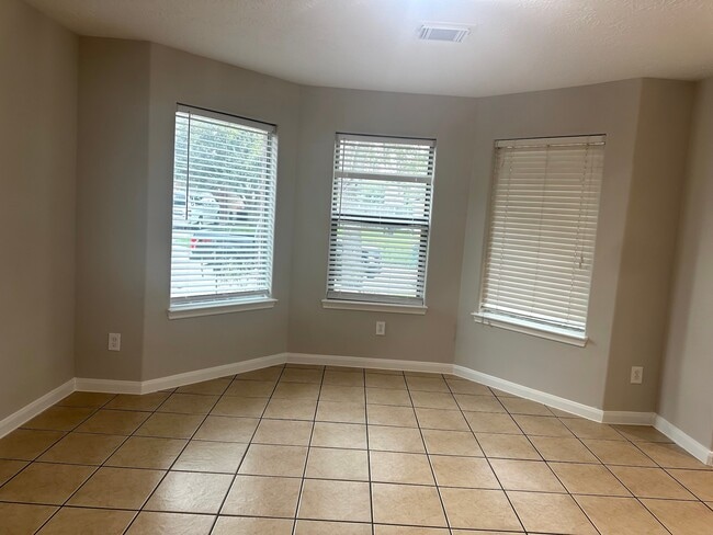 Building Photo - 15007 Jerek Dr