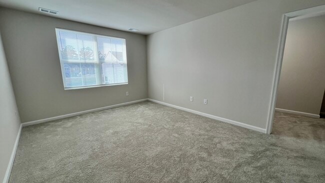 Building Photo - 243 Christiana Ln