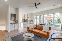 Building Photo - 2820 Weisenberger St