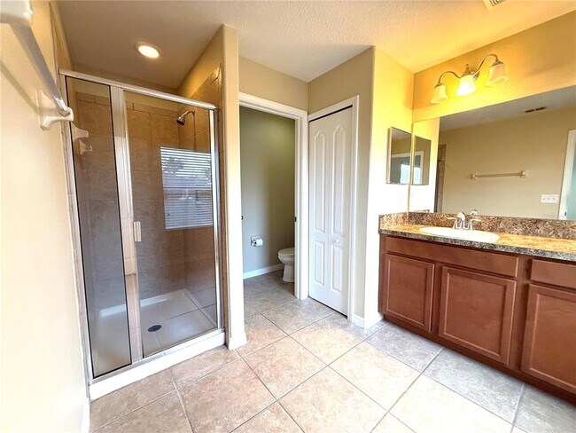 Building Photo - 11064 Savannah Landing Cir