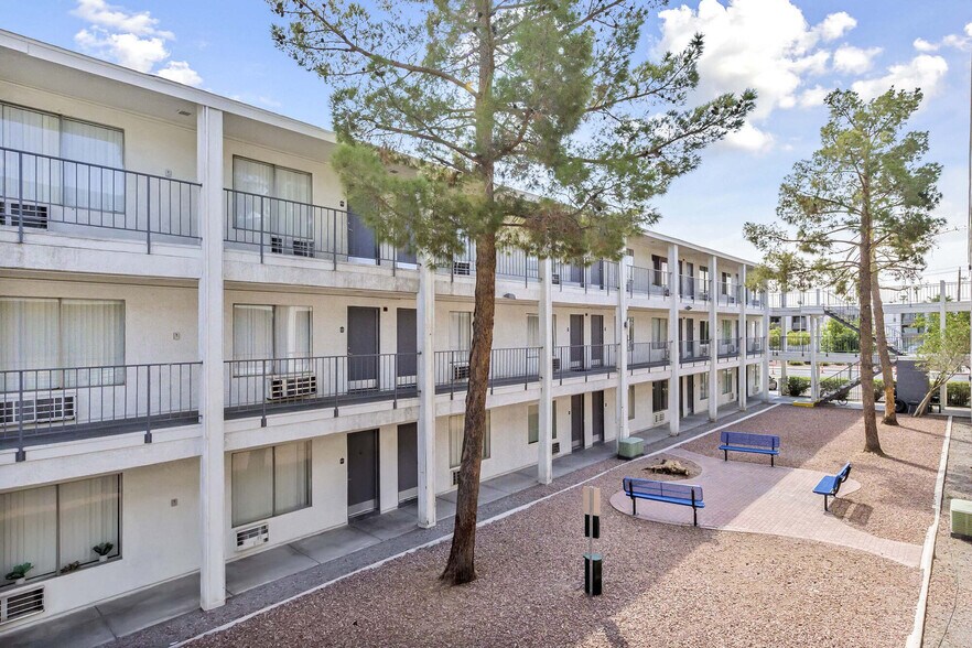 Residence at Sierra Vista 920 Sierra Vista Dr Las Vegas NV 89169