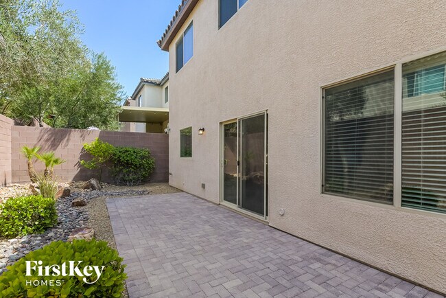 Building Photo - 2616 Romarin Terrace