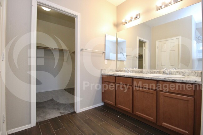 Building Photo - 18079 W Carlota Ln