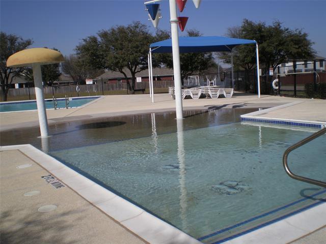 Building Photo - 5900 Ozark Dr