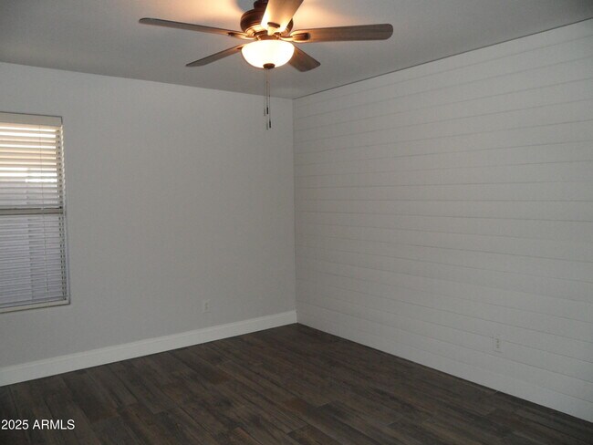 Building Photo - 7864 E Osage Ave