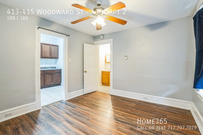 Building Photo - 413-415 Woodward St-413- Apt 2