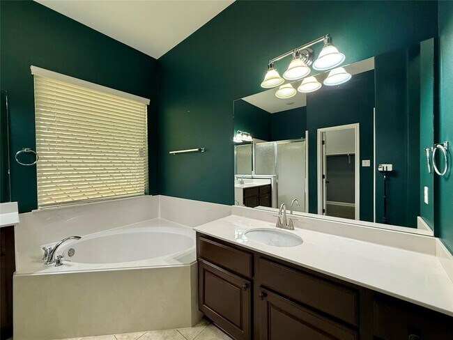 Building Photo - 4200 Rainy Creek Ln