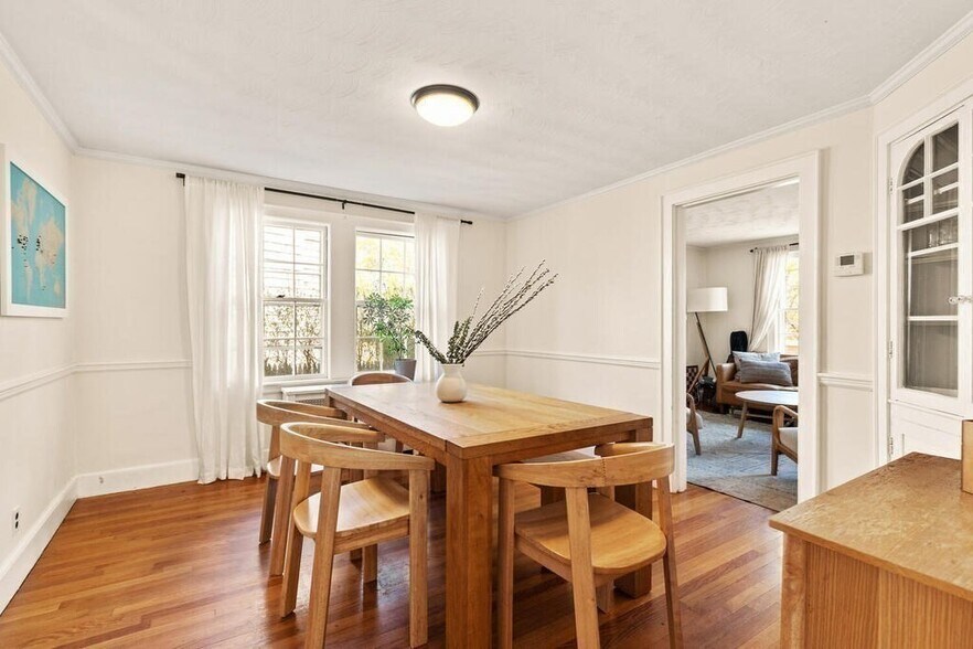 Building Photo - 7 Marrigan St