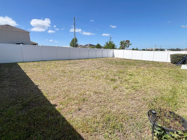Building Photo - Spacious 4-Bed Home in Carlisle Grand