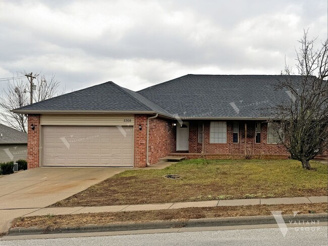 Primary Photo - 3-Bedroom, 2-Bathroom Rental Duplex in Ozark