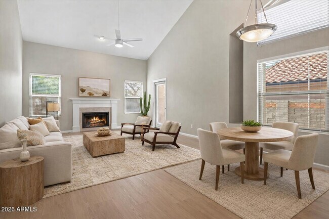 Building Photo - 10059 E Sheena Dr